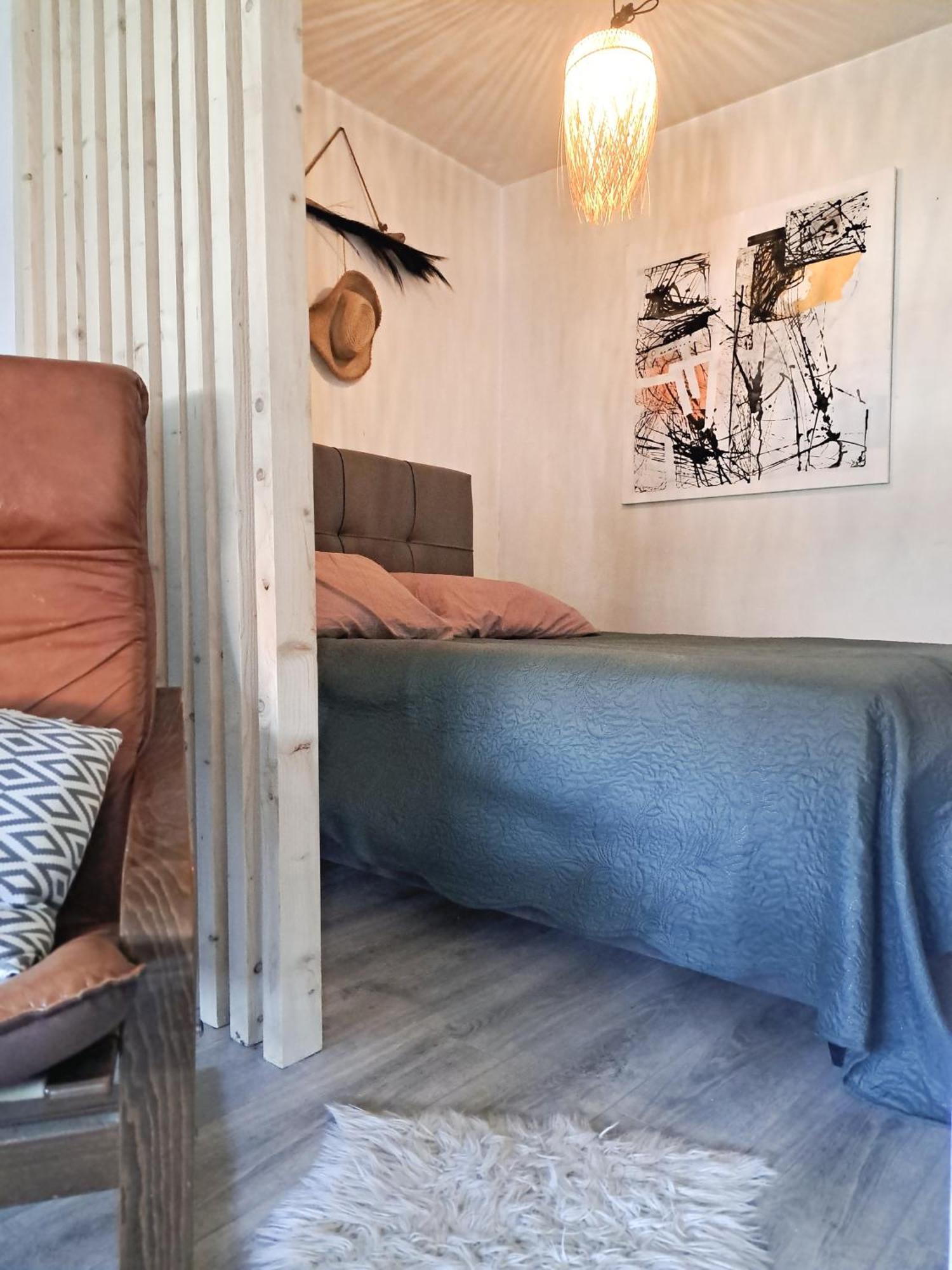 Art Apartment Pula Eksteriør billede